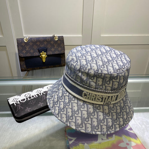 Christian Dior Dior Oblique Bucket Hat