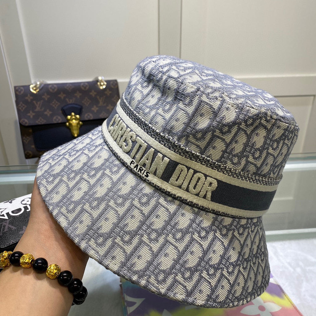 DIOR D-OBLIQUE SMALL BRIM BUCKET HAT – Kinno Scuba