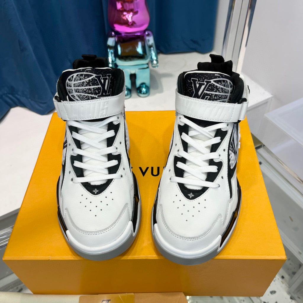 LV TRAINER 2 SNEAKERS